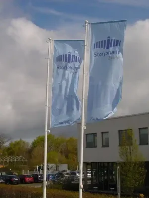 STORJOHANN GMBH 1981179 GFK-Fahnenmast m.drehb. Ausleger 1,5 m, m. Kippbeschlag, inkl. drehb. Mastaufsatz u. Gewicht Länge 8 m Top-Seller