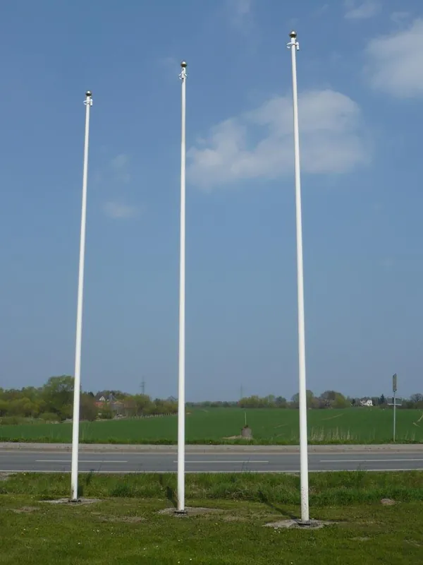 Mega-Angebot STORJOHANN GMBH 1981175 GFK-Fahnenmast m. innenliegender Seilführung und Hissvorrichtung, m. Kippvorrichtung, inkl. Drehb. Flaggenkopfu. Gewicht Länge 9 m