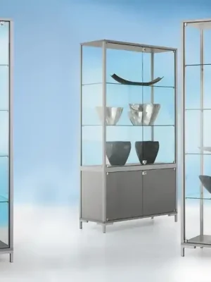Sonderangebot BST 853435 Staufachvitrine, BxTxH 800x400x1860 mm, Aluprofile, 3 Böden, Staufach H 470 mm, Flügeltüren, Füße silber